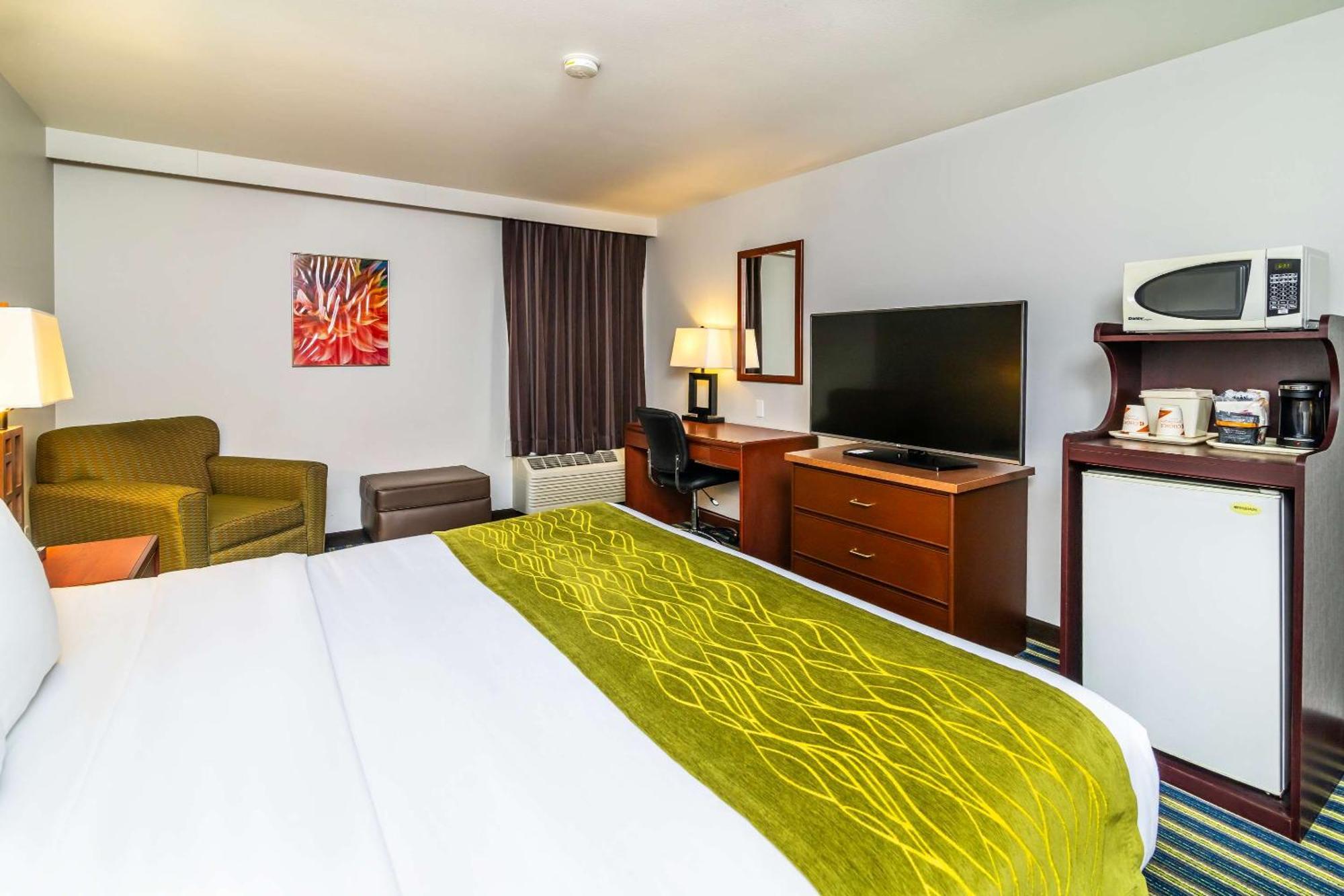 Comfort Inn & Suites Мус-Джо Экстерьер фото